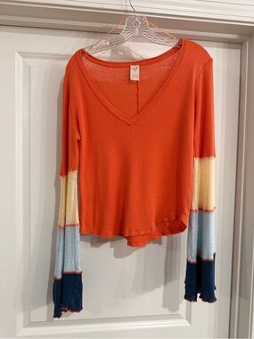 We The Free Orange V-Neck Long-Sleeve Colorblock Top #M8